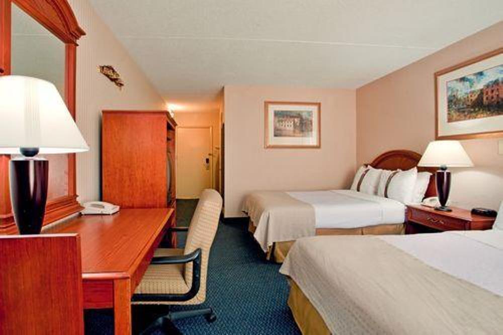 Days Hotel By Wyndham Williamsburg I-64 Exterior photo