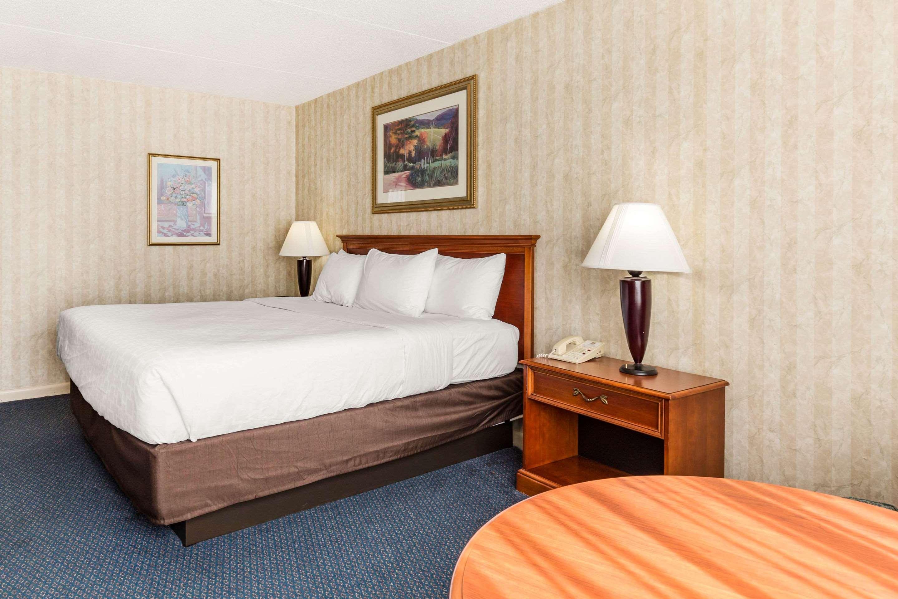 Days Hotel By Wyndham Williamsburg I-64 Exterior photo